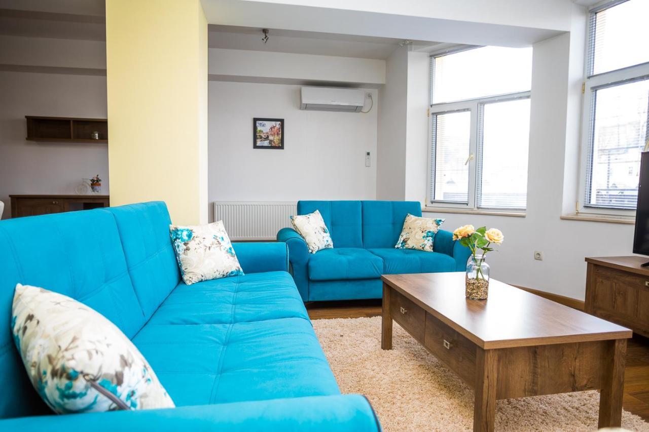 Old City Square Apartment Lovetsj Buitenkant foto
