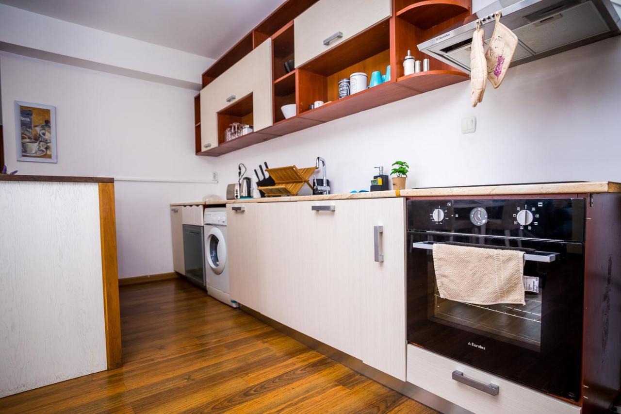 Old City Square Apartment Lovetsj Buitenkant foto